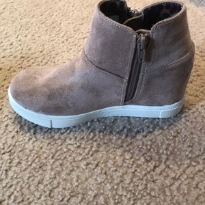 Steve Madden Boots